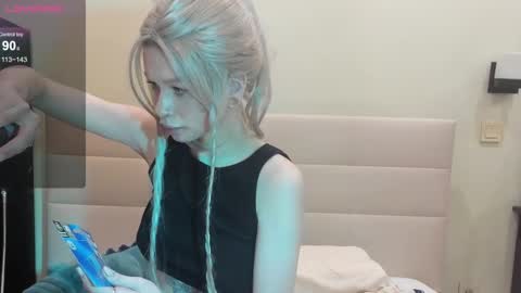 Hi everyone my name is Tina Id love it if you could help make sense of it here  online show from 03/10/25, 03:12