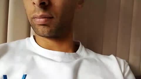 Snapshot of tunisiensexyguy chatting on 12/21/24, 12:06 TunisienSexyGuy online show from 12/21/24, 12:06