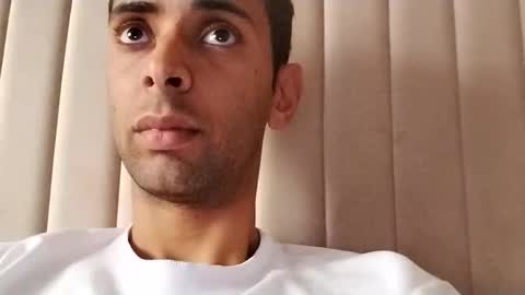 Snapshot of tunisiensexyguy chatting on 03/01/25, 07:08 TunisienSexyGuy online show from 03/01/25, 07:08