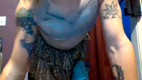 Snapshot of turnmetrans chatting on 12/15/24, 06:40 Turnmetrans online show from 12/15/24, 06:40