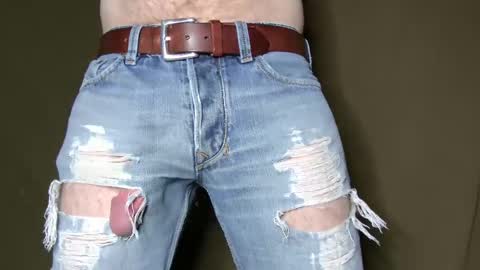 Phil Box online show from 10/24/25, 04:09