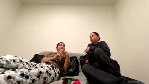 Tus reinas online show from 01/06/25, 06:58