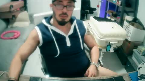 tuscan_taurus online show from 02/11/25, 10:59