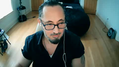Snapshot of tuscan_taurus chatting on 03/08/26, 09:40 tuscan_taurus online show from 03/08/26, 09:40