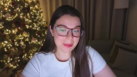 Snapshot of tutti_frutti_ chatting on 01/10/26, 08:43 Ariana online show from 01/10/26, 08:43