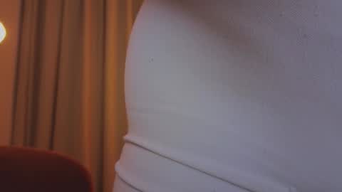 Snapshot of tutti_frutti_ chatting on 02/03/26, 08:36 Ariana online show from 02/03/26, 08:36