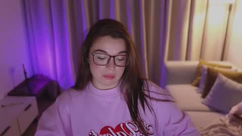 Snapshot of tutti_frutti_ chatting on 03/03/26, 09:10 Ariana online show from 03/03/26, 09:10