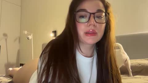 Snapshot of tutti_frutti_ chatting on 03/08/26, 09:18 Ariana online show from 03/08/26, 09:18