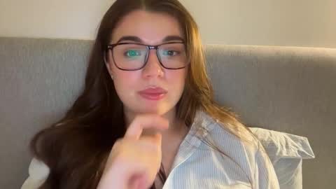 Snapshot of tutti_frutti_ chatting on 03/10/26, 09:20 Ariana online show from 03/10/26, 09:20