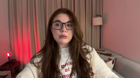 Snapshot of tutti_frutti_ chatting on 03/13/26, 08:37 Ariana online show from 03/13/26, 08:37