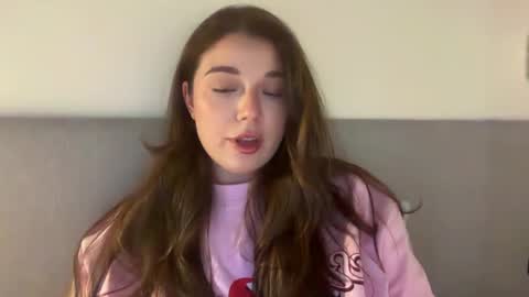 Snapshot of tutti_frutti_ chatting on 04/02/26, 06:27 Ariana online show from 04/02/26, 06:27
