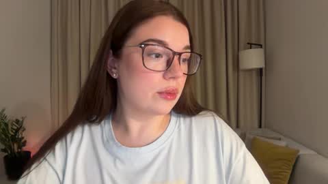 Snapshot of tutti_frutti_ chatting on 04/03/26, 07:34 Ariana online show from 04/03/26, 07:34