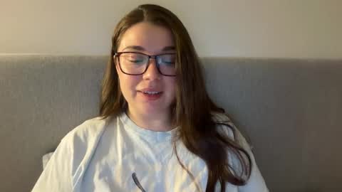 Snapshot of tutti_frutti_ chatting on 04/11/26, 06:34 Ariana online show from 04/11/26, 06:34