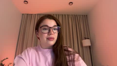 Snapshot of tutti_frutti_ chatting on 04/16/26, 10:34 Ariana online show from 04/16/26, 10:34