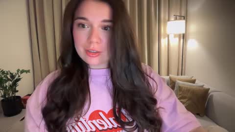 Snapshot of tutti_frutti_ chatting on 05/30/26, 08:28 Ariana online show from 05/30/26, 08:28