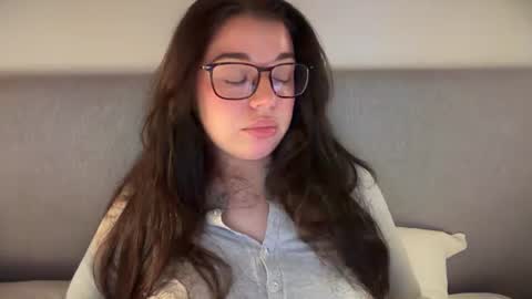 Snapshot of tutti_frutti_ chatting on 07/22/26, 07:38 Ariana online show from 07/22/26, 07:38