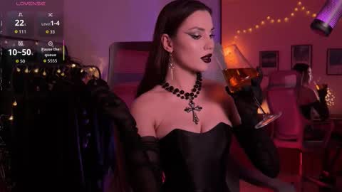 Miss Veth online show from 09/11/25, 01:28