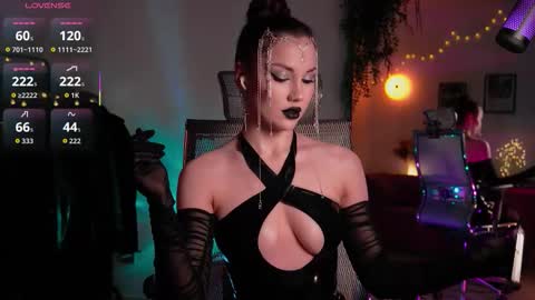 Miss Veth online show from 11/27/25, 02:13