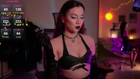 Snapshot of tv_miss chatting on 04/04/26, 05:38 Miss Veth online show from 04/04/26, 05:38