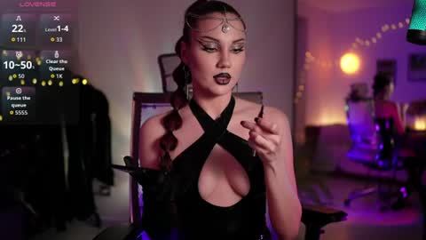 Snapshot of tv_miss chatting on 06/22/26, 03:25 Miss Veth online show from 06/22/26, 03:25