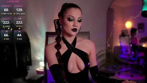Snapshot of tv_miss chatting on 07/15/26, 02:17 Miss Veth online show from 07/15/26, 02:17