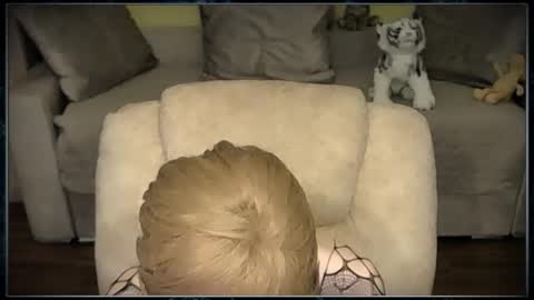 Snapshot of tvclementine chatting on 11/12/25, 08:04 Clementine online show from 11/12/25, 08:04