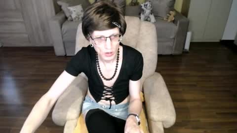 Clementine online show from 05/11/26, 02:45