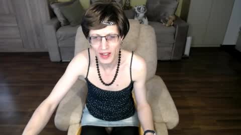 Clementine online show from 05/27/26, 10:45
