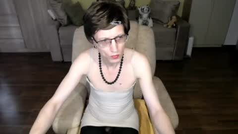 Clementine online show from 06/12/26, 08:35