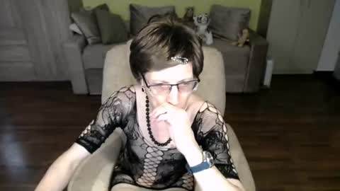 Clementine online show from 06/22/26, 09:06