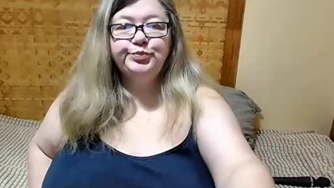 Lana online show from 02/03/25, 08:24