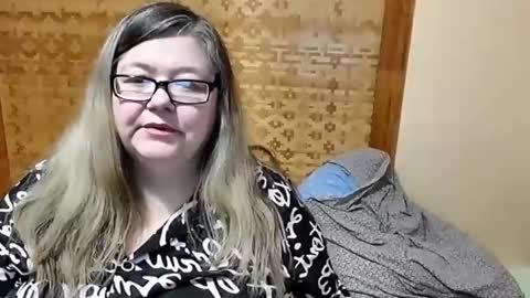 Lana online show from 02/08/25, 09:46