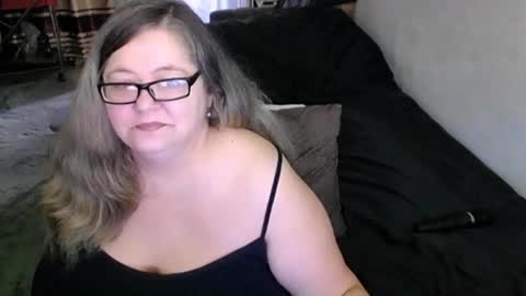 Lana online show from 07/26/26, 10:27