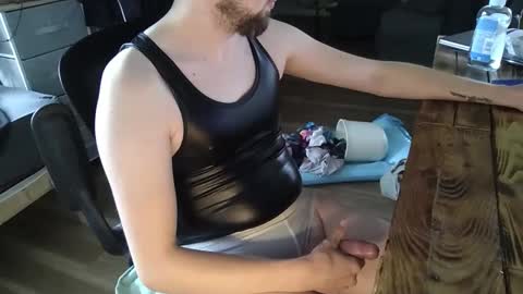 Tobi online show from 10/07/25, 08:22