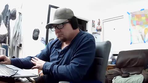 Tweeter74 online show from 01/11/25, 07:39