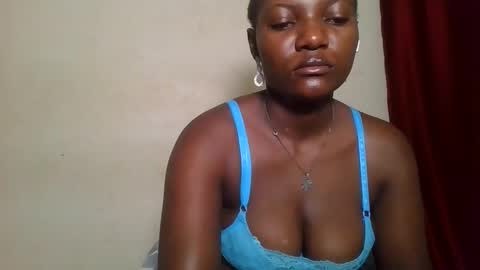 Snapshot of twerker_lyly chatting on 11/03/25, 01:23 twerker_lyly online show from 11/03/25, 01:23