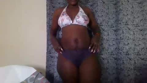 Snapshot of twerker_lyly chatting on 11/10/25, 12:59 twerker_lyly online show from 11/10/25, 12:59