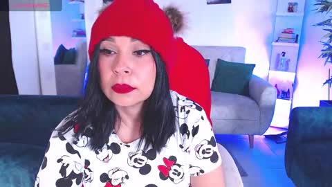 Sophy online show from 12/23/24, 07:52