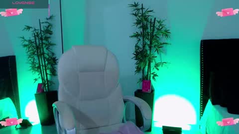 Sophy online show from 03/08/25, 08:46