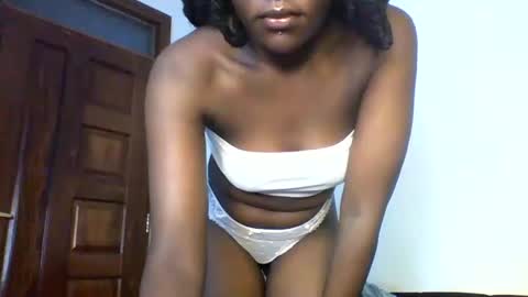 Snapshot of twerking_cheek_1 chatting on 01/03/25, 03:27 Alma online show from 01/03/25, 03:27