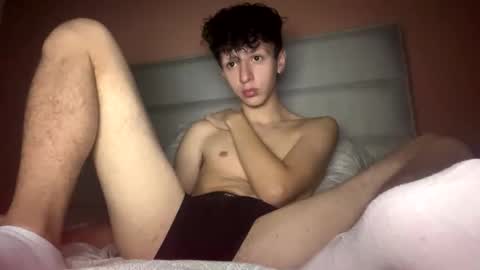 twi154046 online show from 10/15/25, 03:23