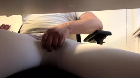 Snapshot of twickenhamthickshaft chatting on 01/29/25, 04:08 Fred Eric Smitherton online show from 01/29/25, 04:08