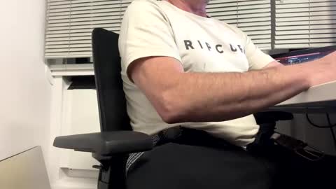 Snapshot of twickenhamthickshaft chatting on 01/29/25, 07:11 Fred Eric Smitherton online show from 01/29/25, 07:11