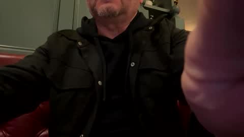 Snapshot of twickenhamthickshaft chatting on 10/22/25, 07:57 Fred Eric Smitherton online show from 10/22/25, 07:57