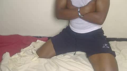 Snapshot of twin_buddies chatting on 10/07/25, 10:23 king of zion online show from 10/07/25, 10:23