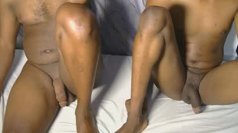 Snapshot of twin_buddies chatting on 10/13/25, 11:05 king of zion online show from 10/13/25, 11:05