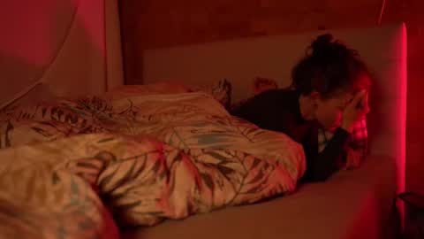 Snapshot of twinflamedesire chatting on 10/17/25, 07:38 TwinFlameDesire online show from 10/17/25, 07:38