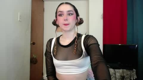 TwinFlamesXX online show from 05/19/26, 03:51