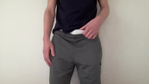 Snapshot of twink27844711 chatting on 12/26/24, 09:01 twink27844711 online show from 12/26/24, 09:01