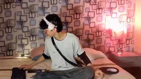 Sebastin online show from 07/25/26, 07:33
